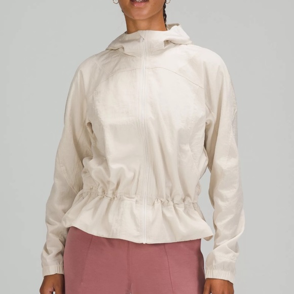 Lululemon Ready to Go Jacket - Picture 10 of 11